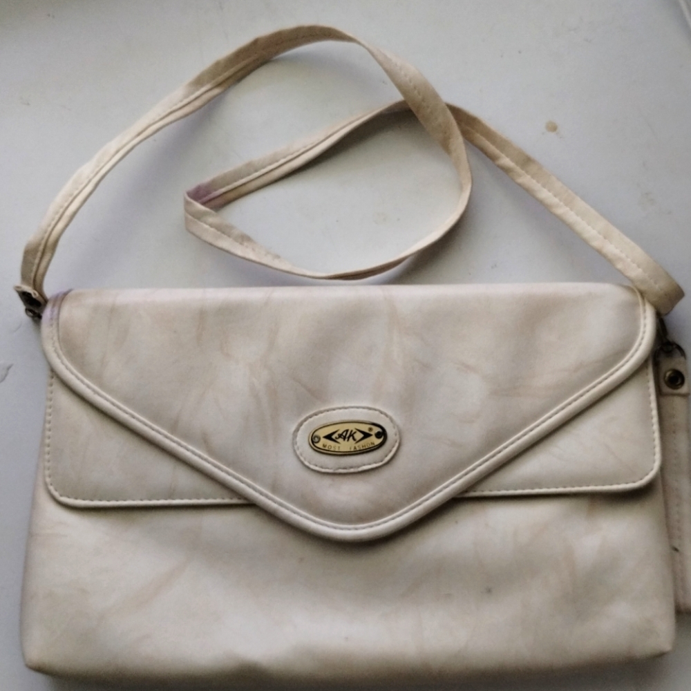 Vintage AK Marbled Cream Leather Purse.